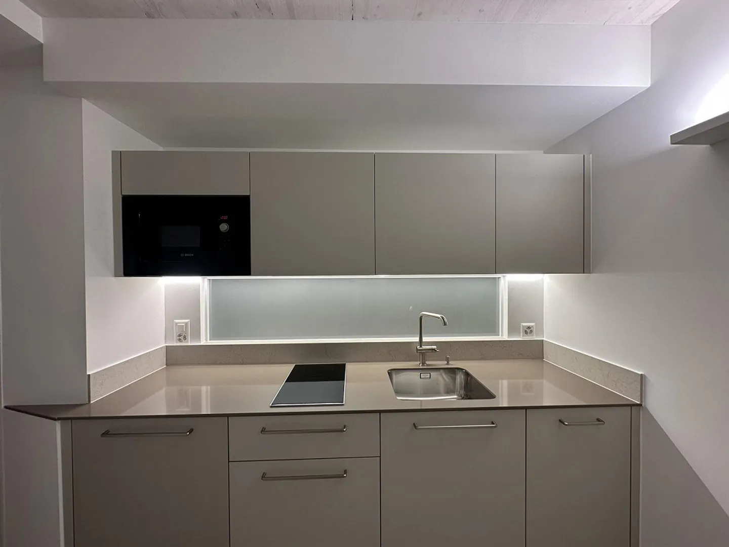 Prestigious office for rent in the center - Photo 20 of 26