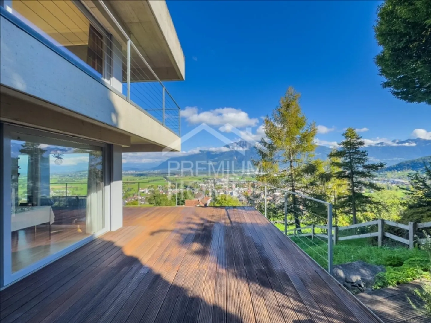 «Panorama-Living auf höchstem Niveau» - Foto 1 von 4