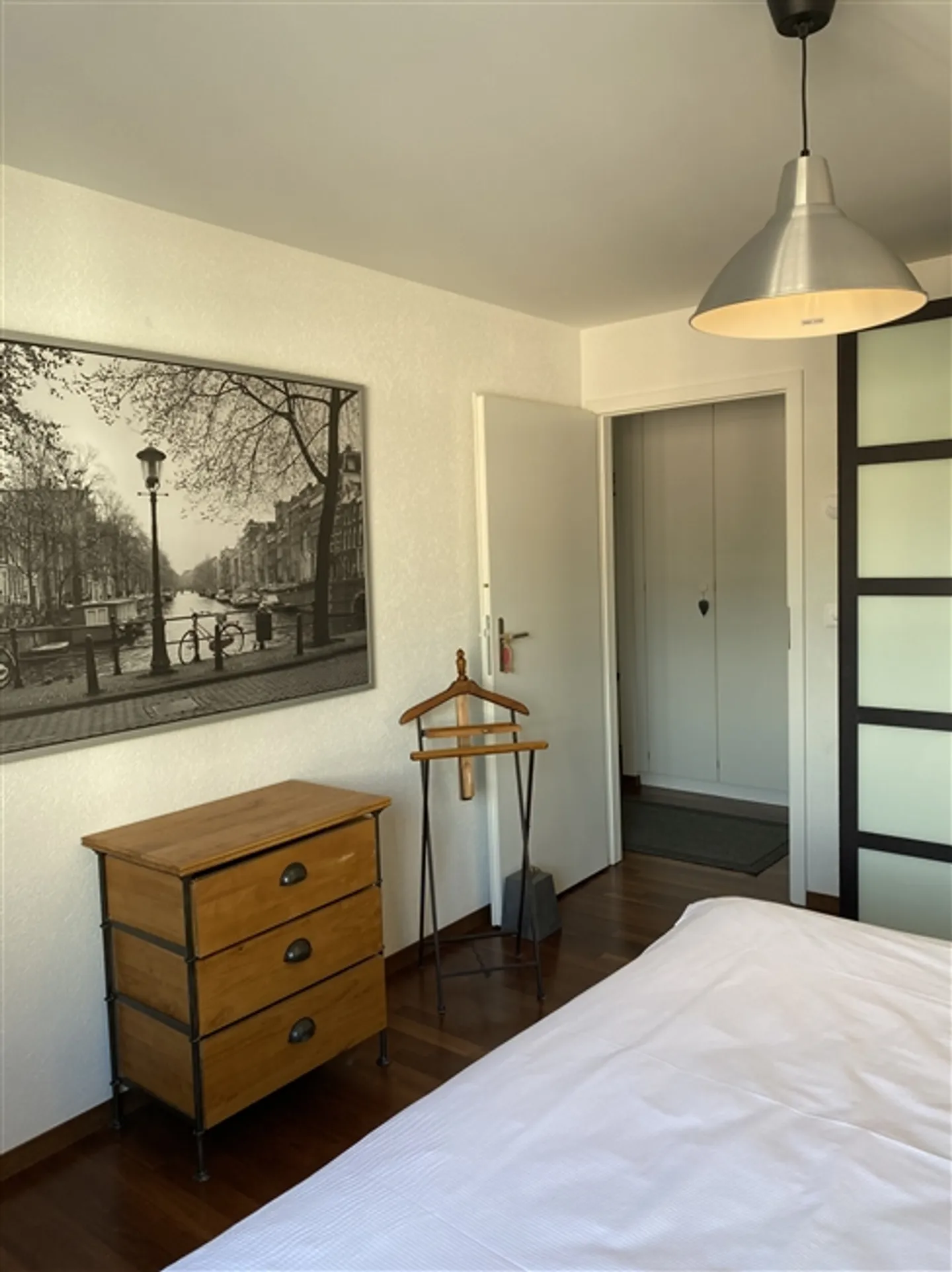 Furnished 2.5-room apartment in Lausanne, Pontaise 10 (17) - Photo 2 of 11