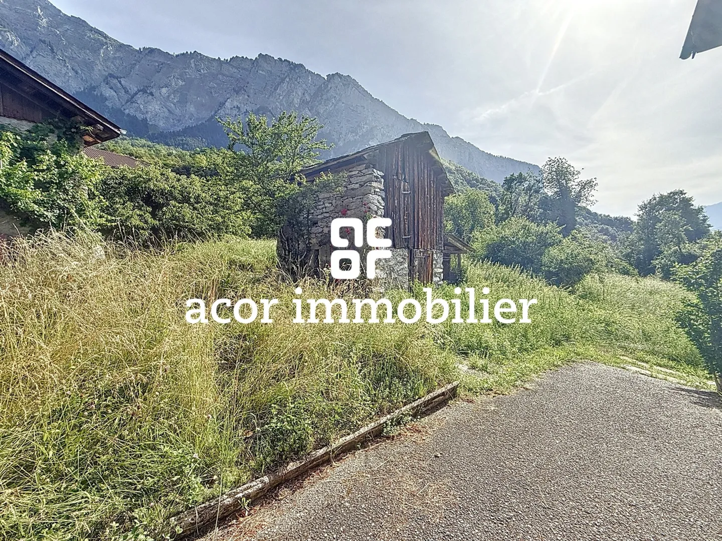 Charming renovated village house with included building land - Photo 5 of 5