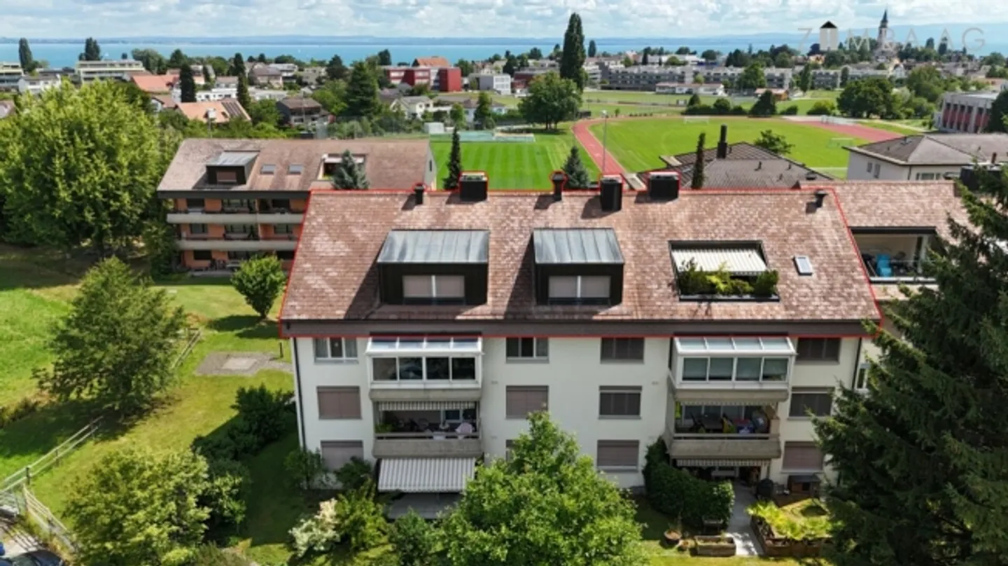 Tout en haut avec ascenseur comme dans votre propre maison - Photo 1 sur 16