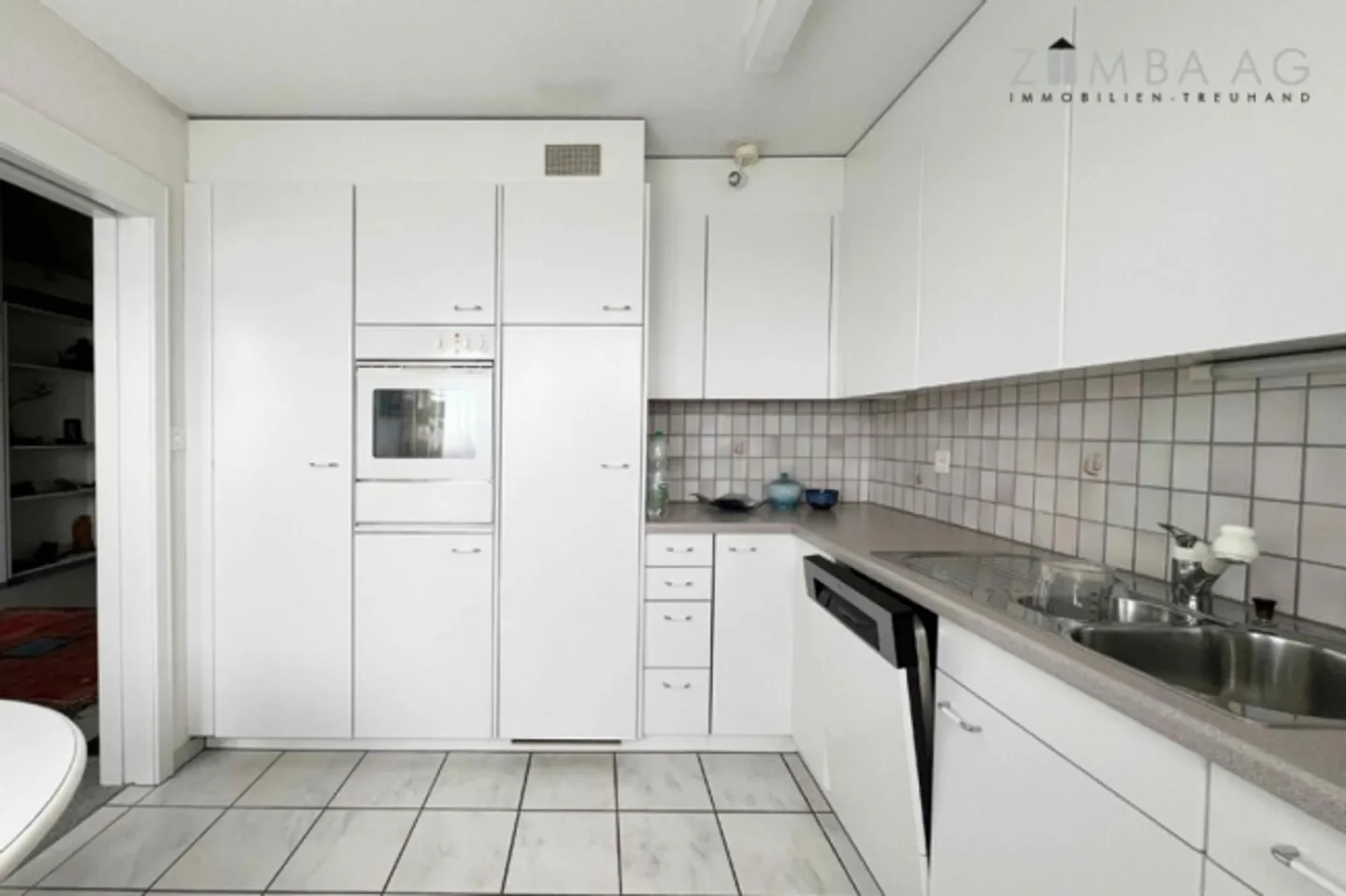 Tout en haut avec ascenseur comme dans votre propre maison - Photo 4 sur 16