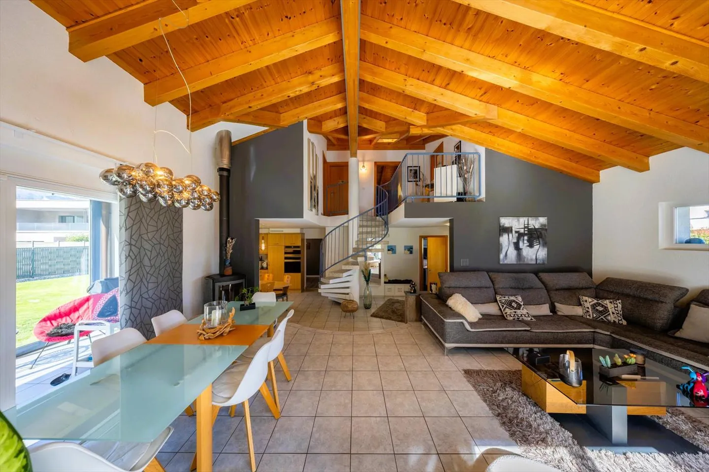 Magnifica casa familiare con grande giardino - Foto 2 di 13