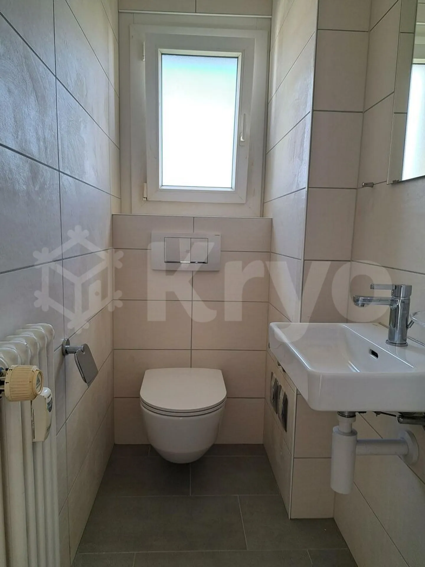 Four-Room Apartment 80 m2 with Balcony and Elevator - Photo 9 of 9