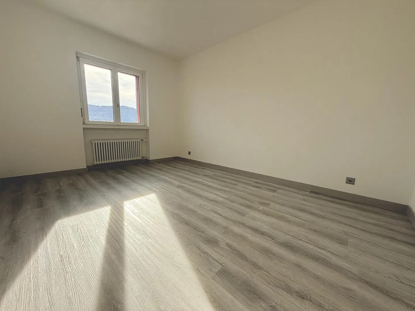 Moderno 3.5 locali in affitto ad Agno – posizione comoda e servita - Foto 6 di 8