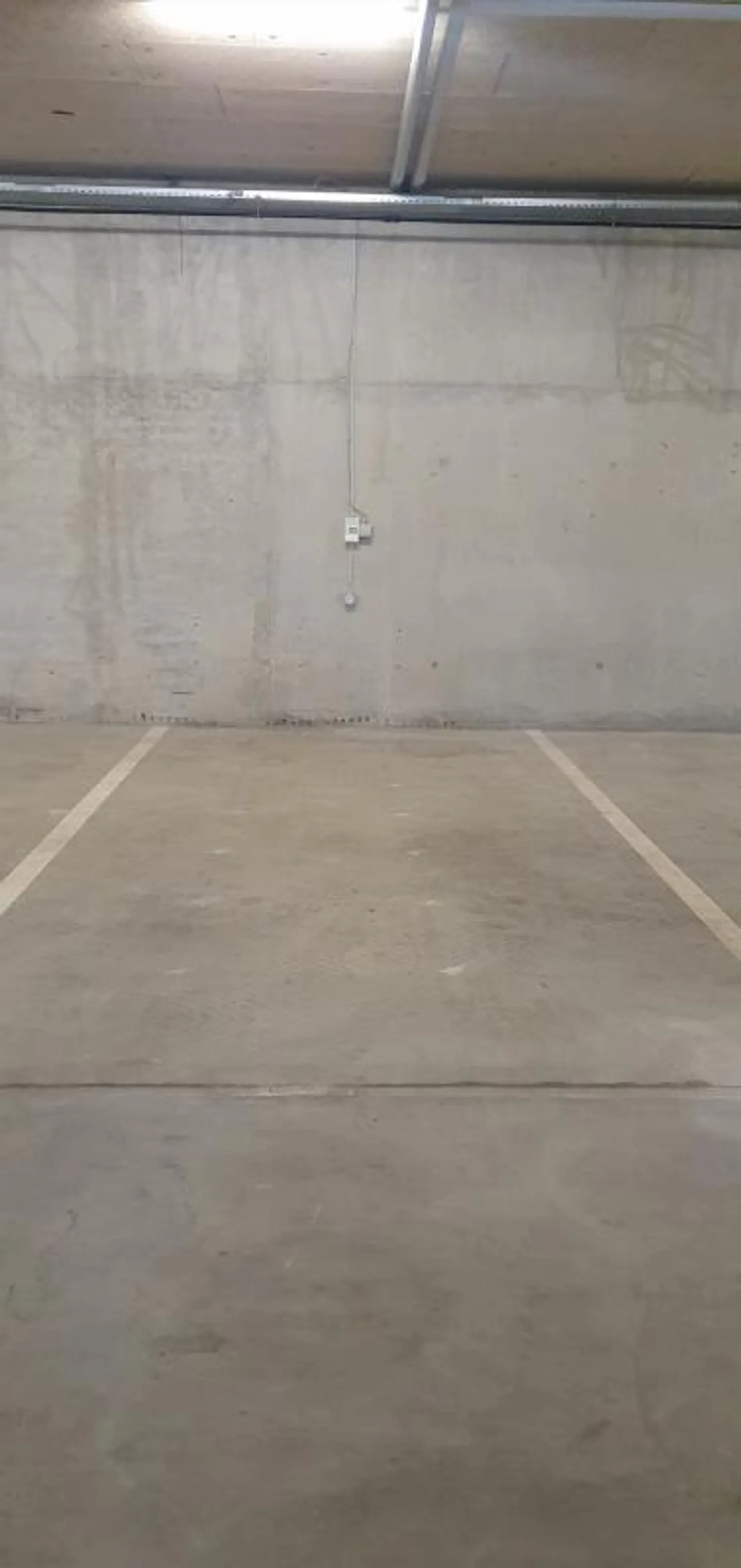 grosse Einstellhallenplätze - Foto 4 von 4