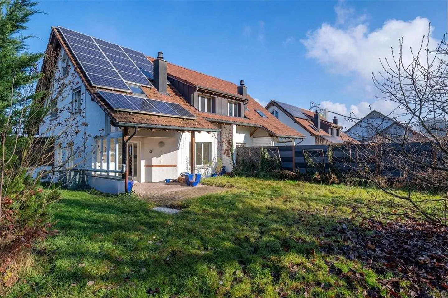 Charmantes 5 Zimmer-Einfamilien-Eckhaus an ruhiger Lage - Foto 1 von 12