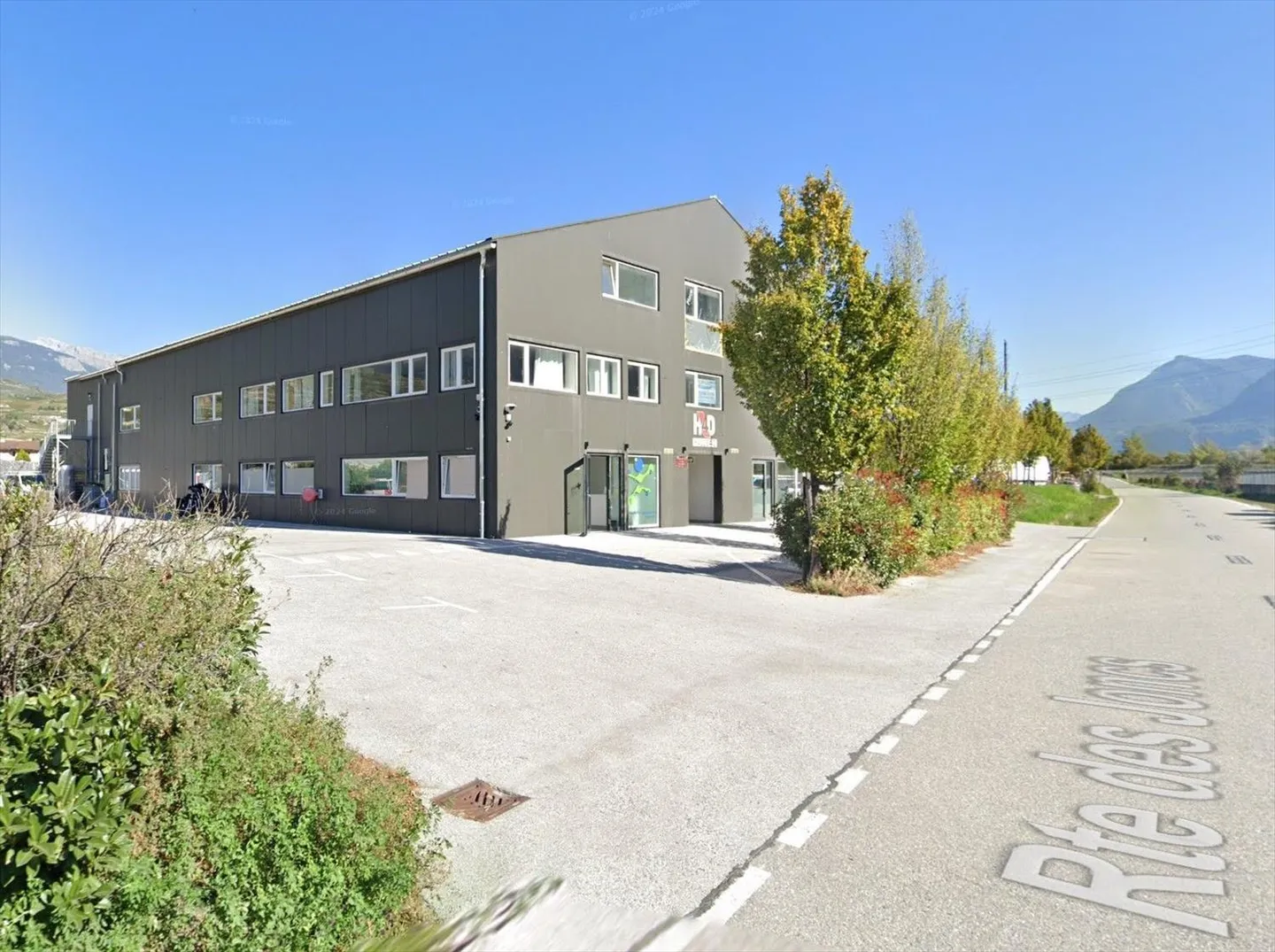 2-room office - Photo 2 of 8