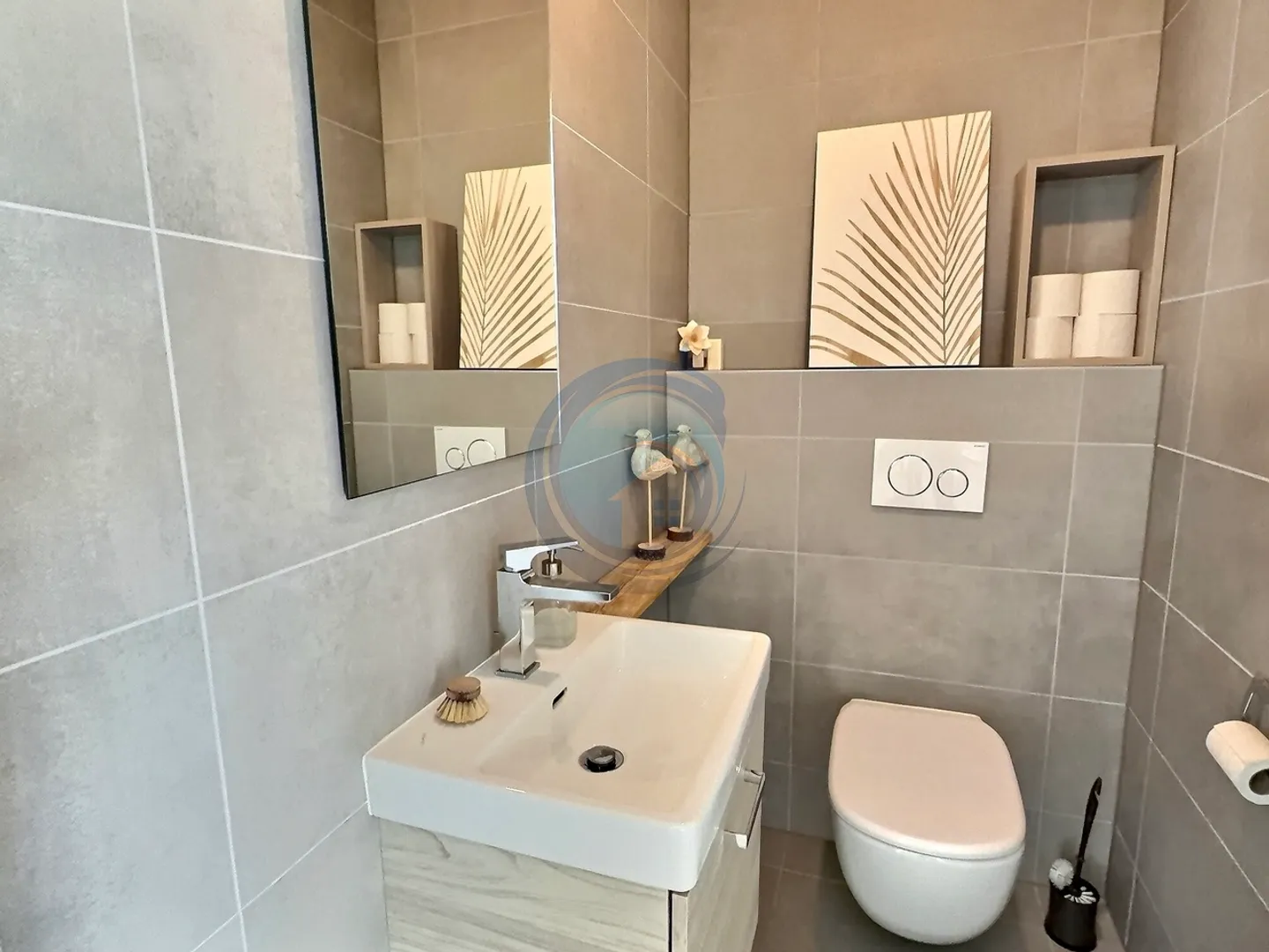 JOLIE VILLA JUMELLE DE 5.5 PIECES AVEC VUE SUR LE LAC - Photo 9 sur 14