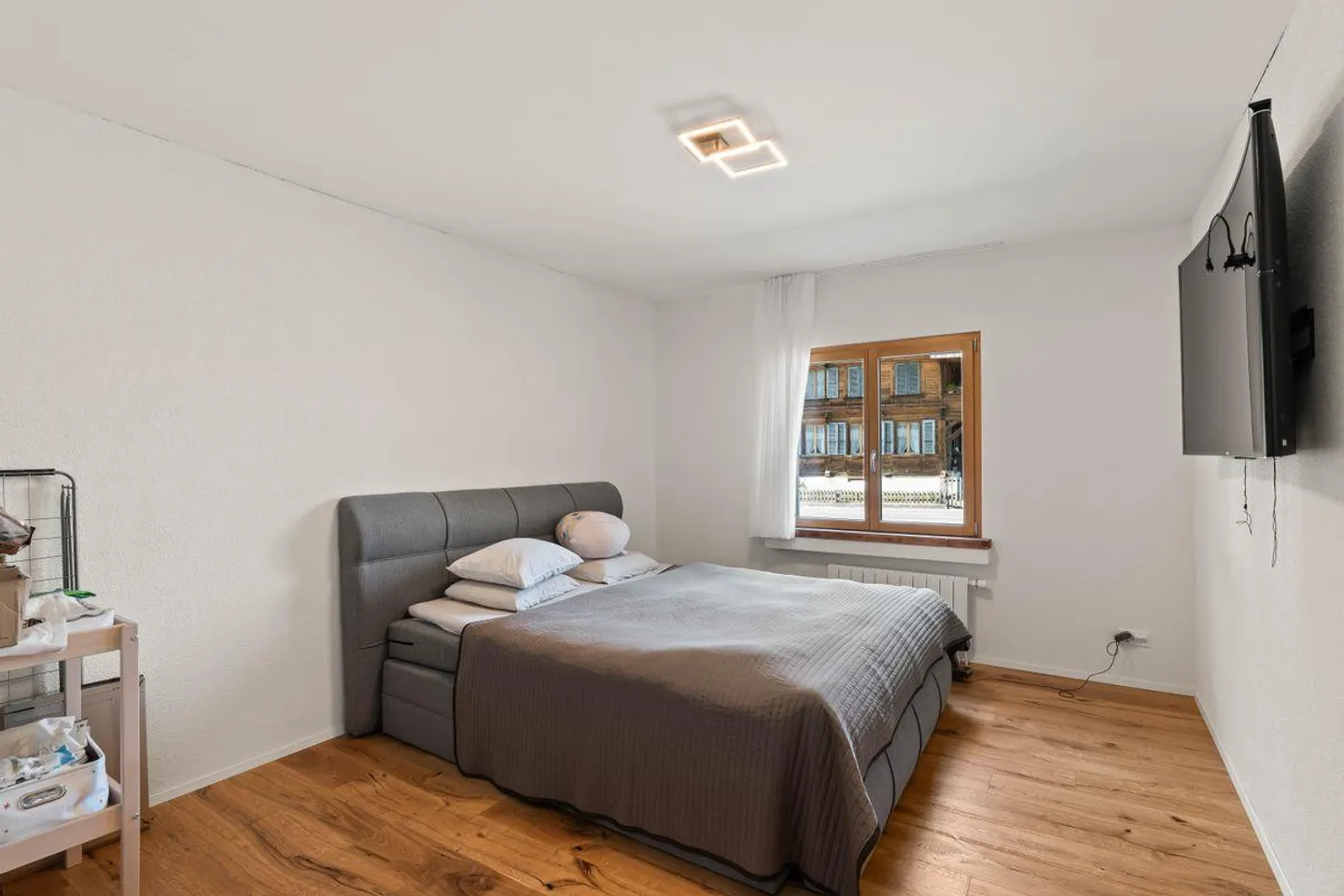 Spacious 4.5-Room Apartment - Photo 11 of 13