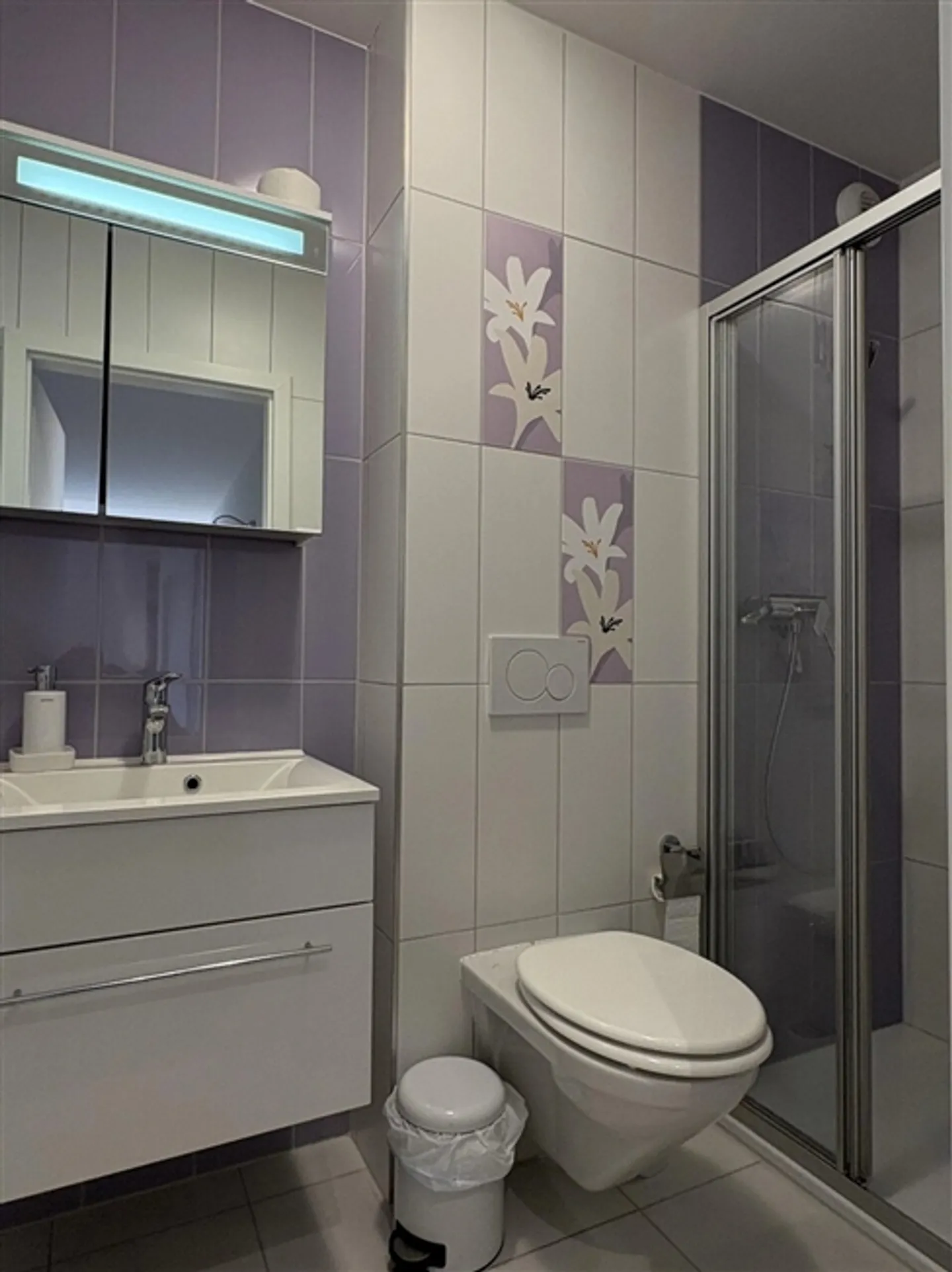 Appartement spacieux de 4,5 pièces avec terrasse et vue sur le lac - Photo 7 sur 10