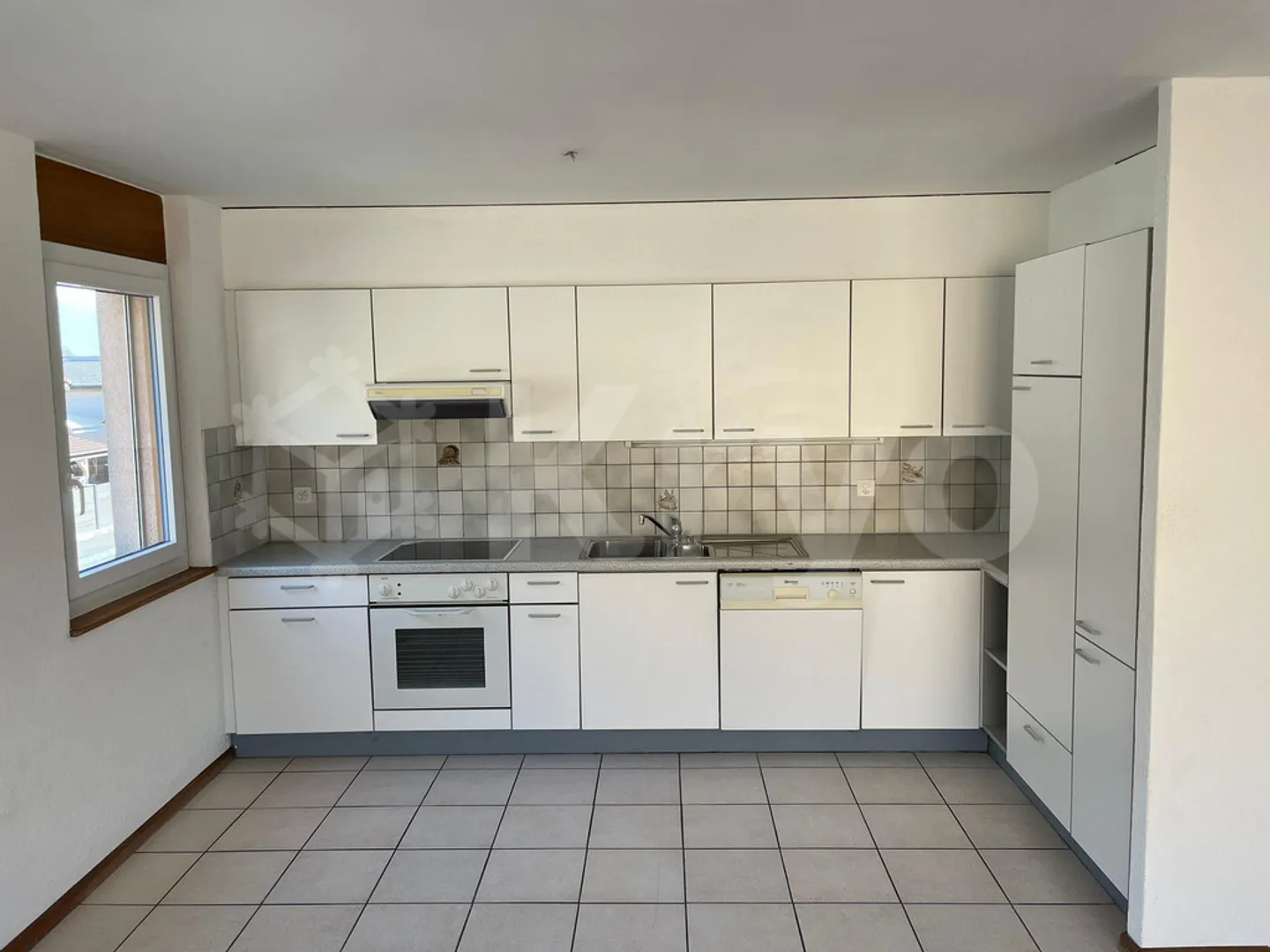 APPARTEMENT 3.5PCES AVEC GRAND BALCON - Photo 7 of 8