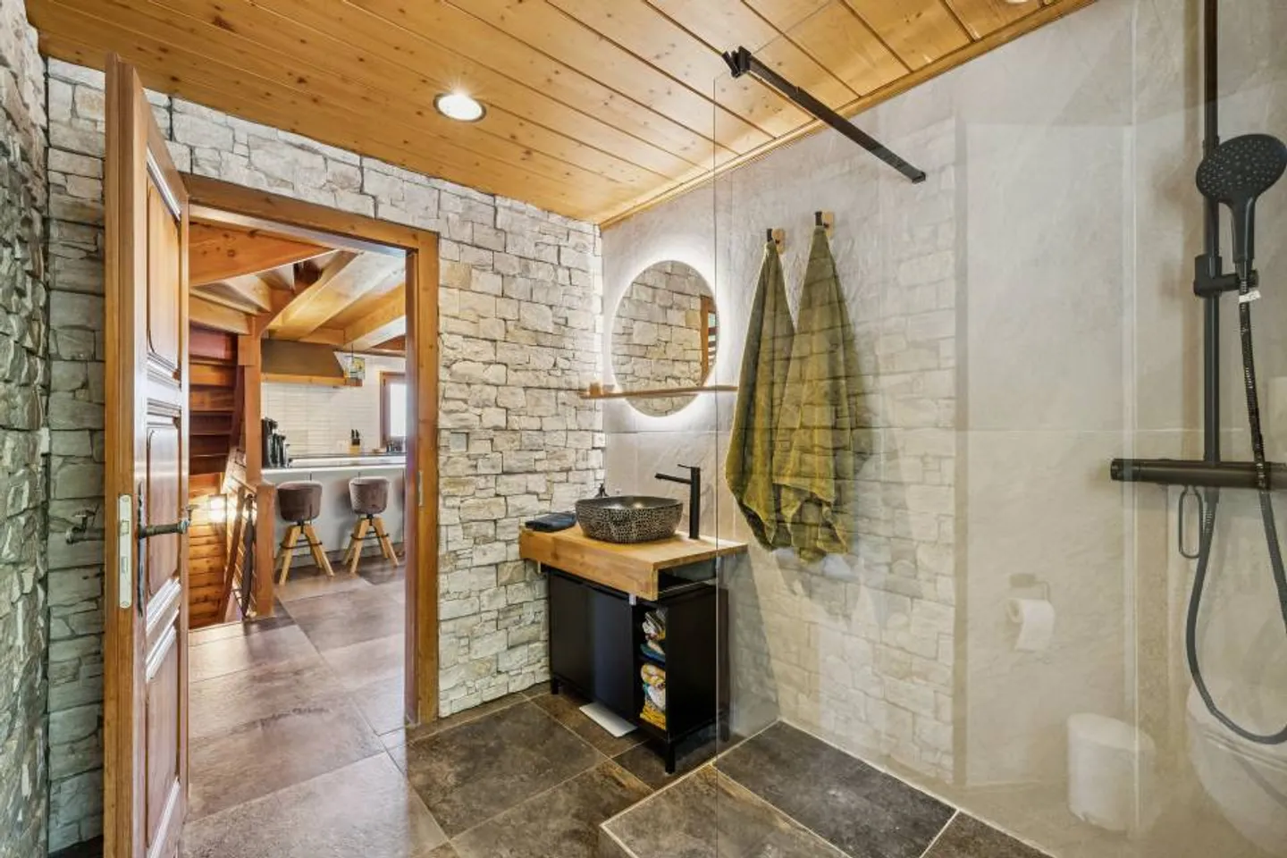 Charmantes renoviertes Chalet - Foto 7 von 13