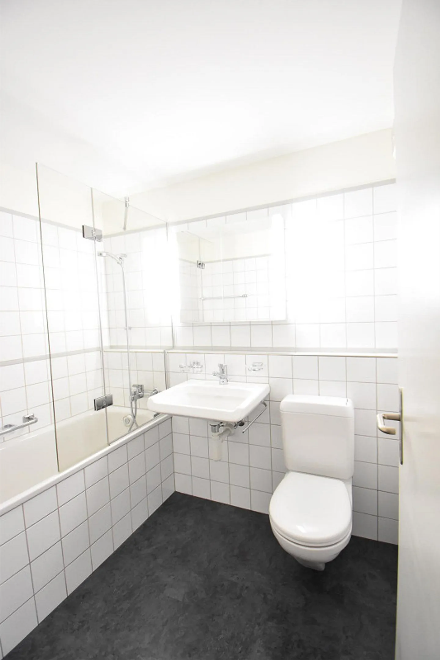 4.5-room apartment in family neighborhood - Photo 3 of 9