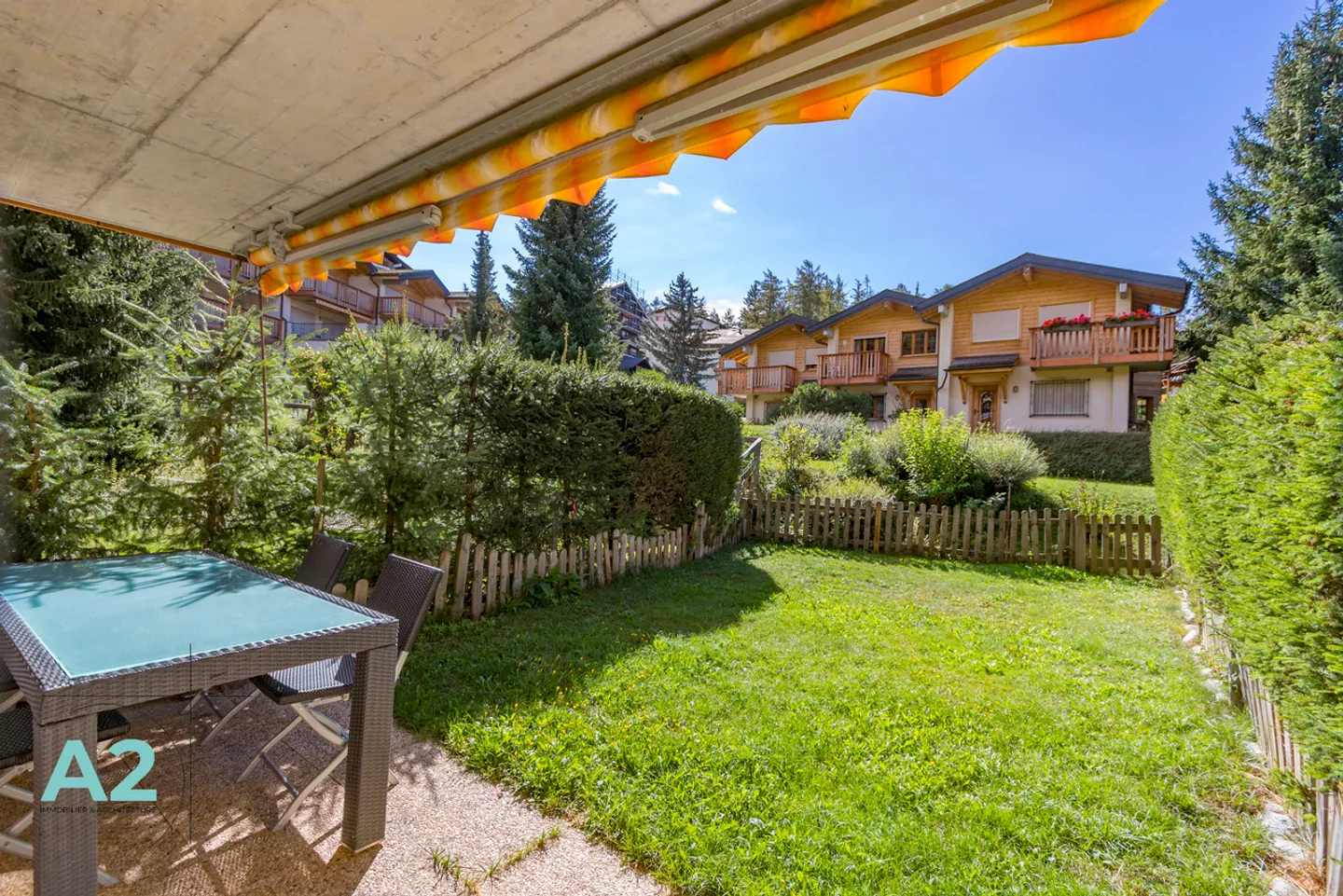 LOCATION WEEK / SEASON SEMI-DETACHED CHALET WITH GARDEN NEAR LE REGENT - Photo 1 of 13