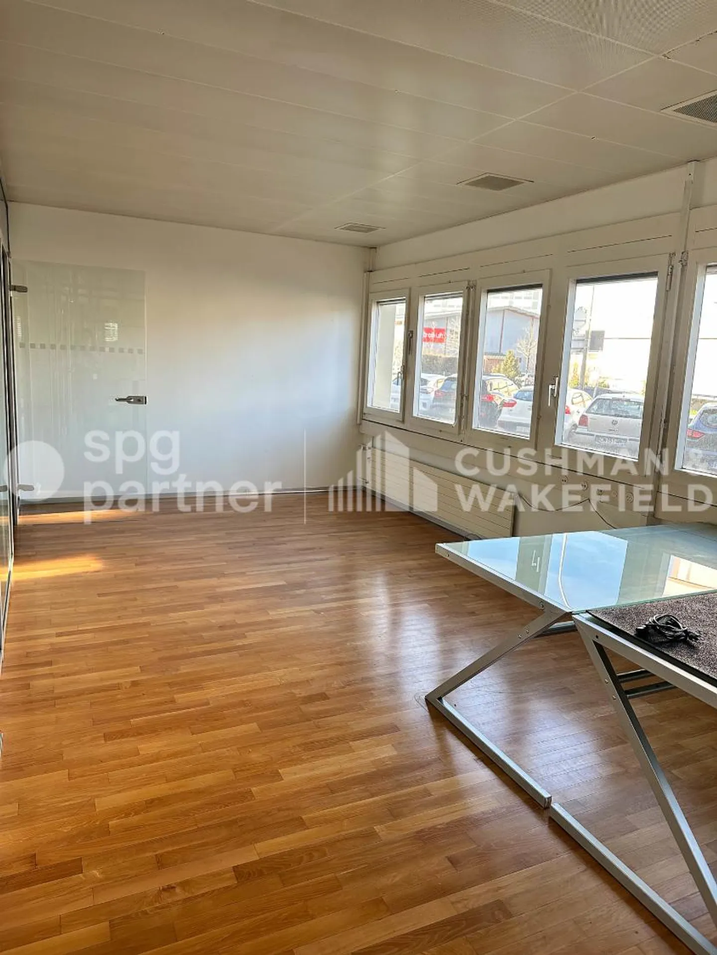 Area of 312 m² on the ground floor for craft activities, showroom or B2B activities - Photo 7 of 12