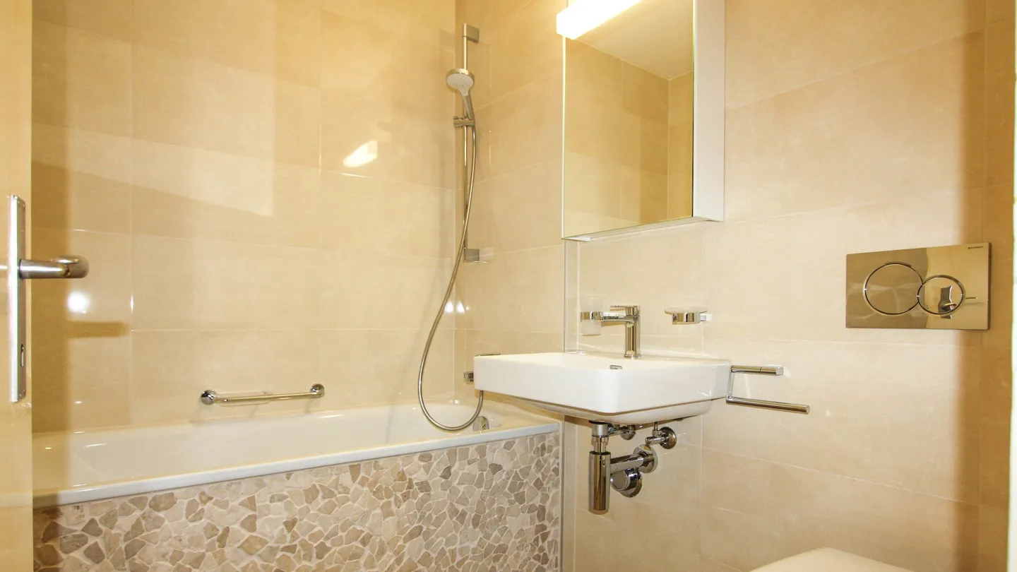 1,5Wohnung mit grosser Küche - Foto 7 von 7