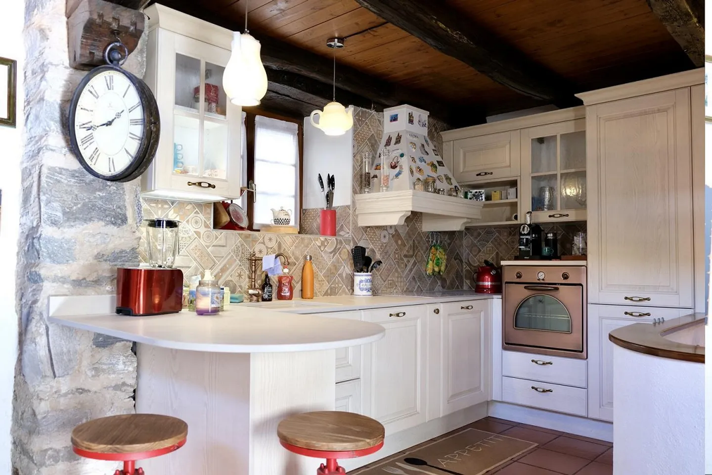 Maison Charmante Lumineuse à Gordola dans un Quartier Résidentiel. - Photo 8 sur 19