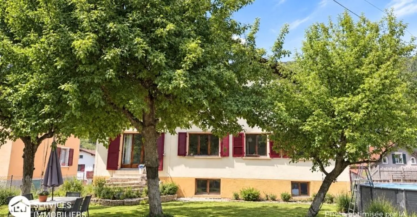 Maison Familiale Spacieuse - Photo 1 sur 12