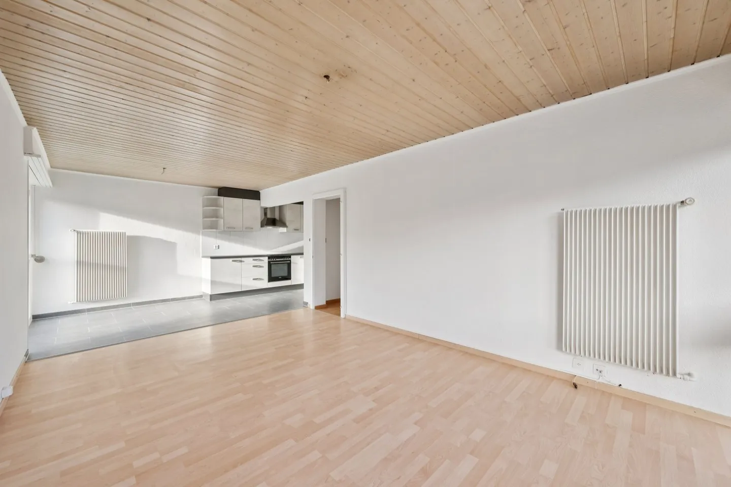 Superbe appartement avec terrasse situé à un emplacement idéal - Photo 3 sur 10