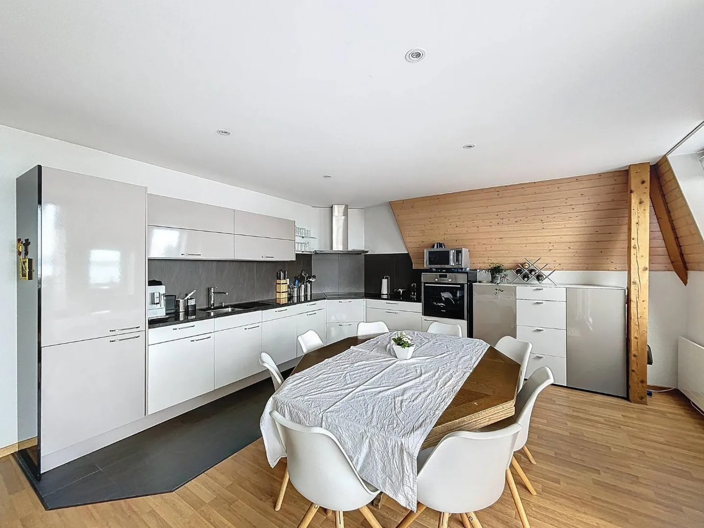 Duplex mit Panoramablick auf den See und die Alpen - Foto 4 von 13