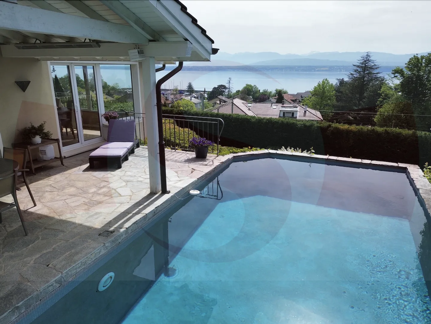 Villa familiare con magnifica vista sul lago sulla costa vodese - Foto 4 di 13