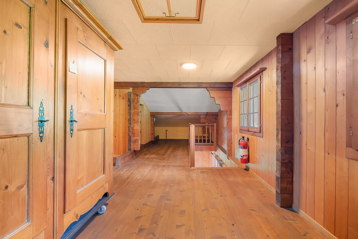 In the heart of the daffodils Chalet with lake view! - Photo 9 of 14