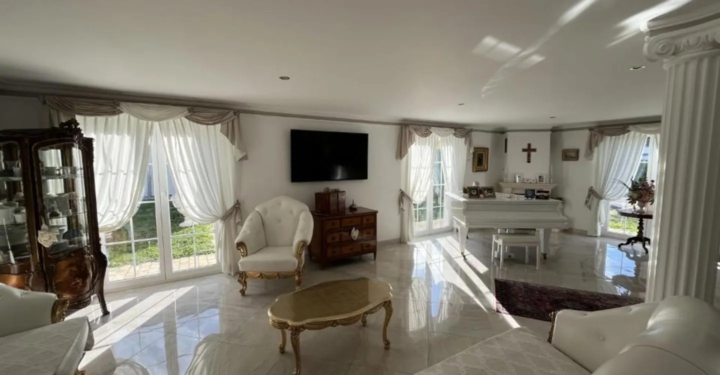 MAGNIFIKANTE EINZEL VILLA - Foto 3 von 12