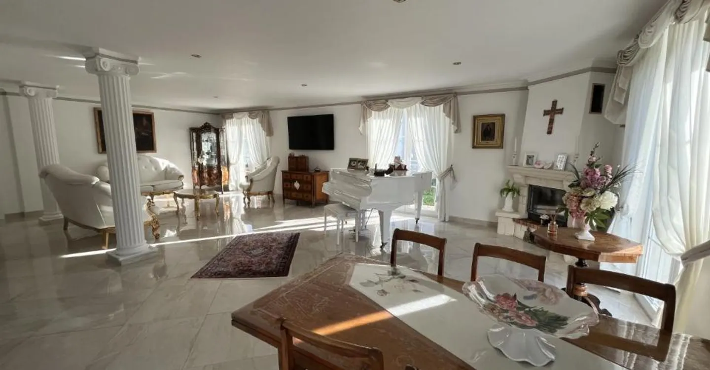MAGNIFIKANTE EINZEL VILLA - Foto 8 von 12