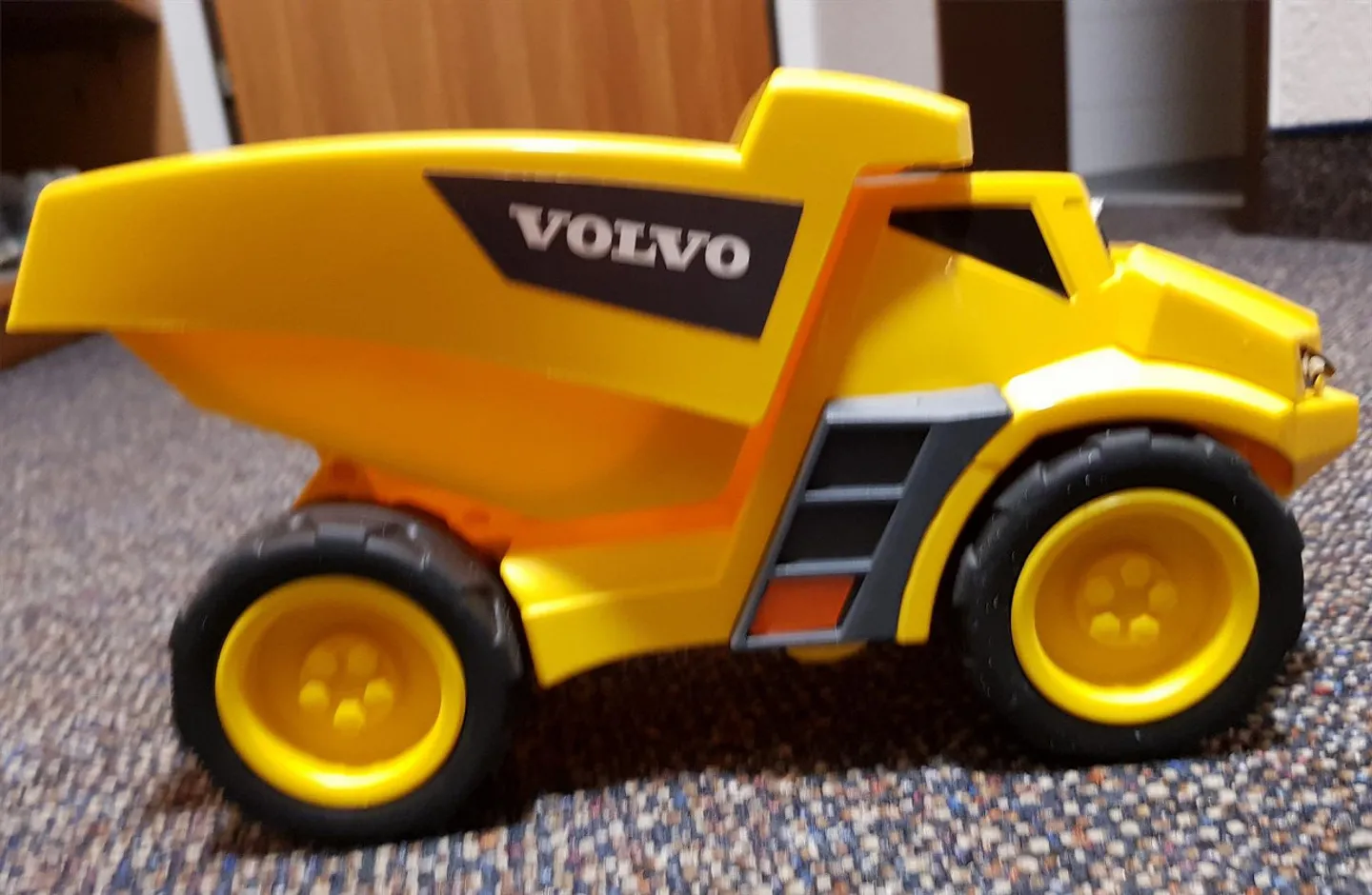 Gemütliche Wohnung mit Balkonen - Foto 1 von 9