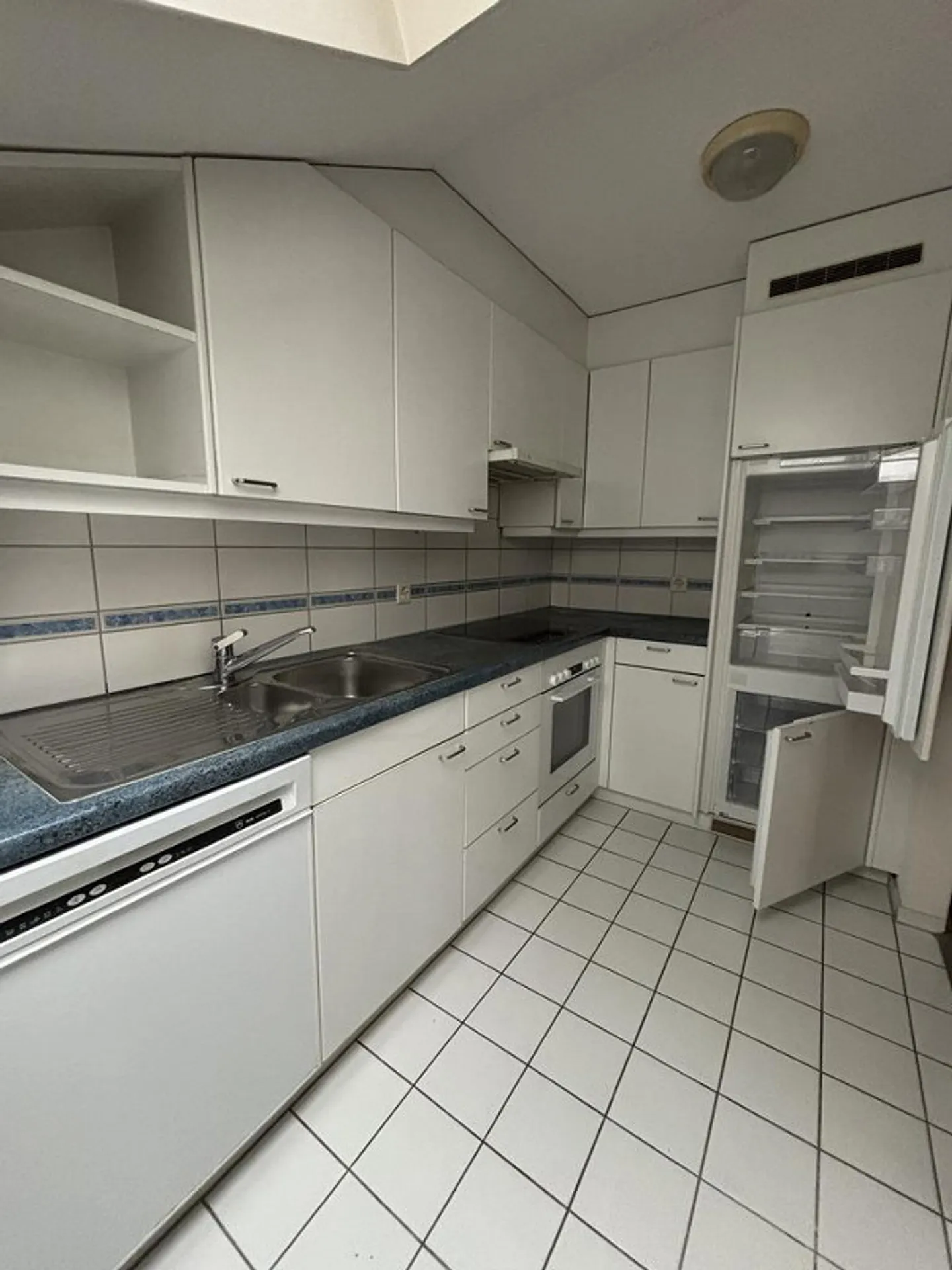 Superbe appartement 2 pièces à Wettingen - Photo 2 sur 7