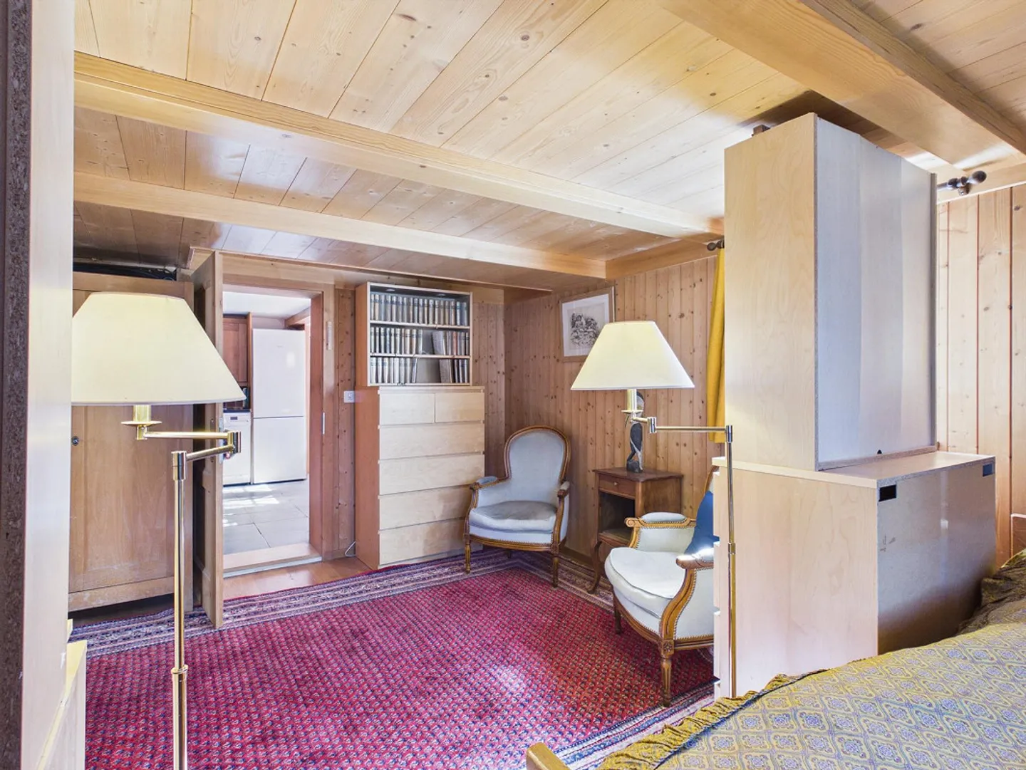 Chalet spacieux au cœur de Bellwald - 11 chambres, beaucoup de potentiel - Photo 8 sur 13