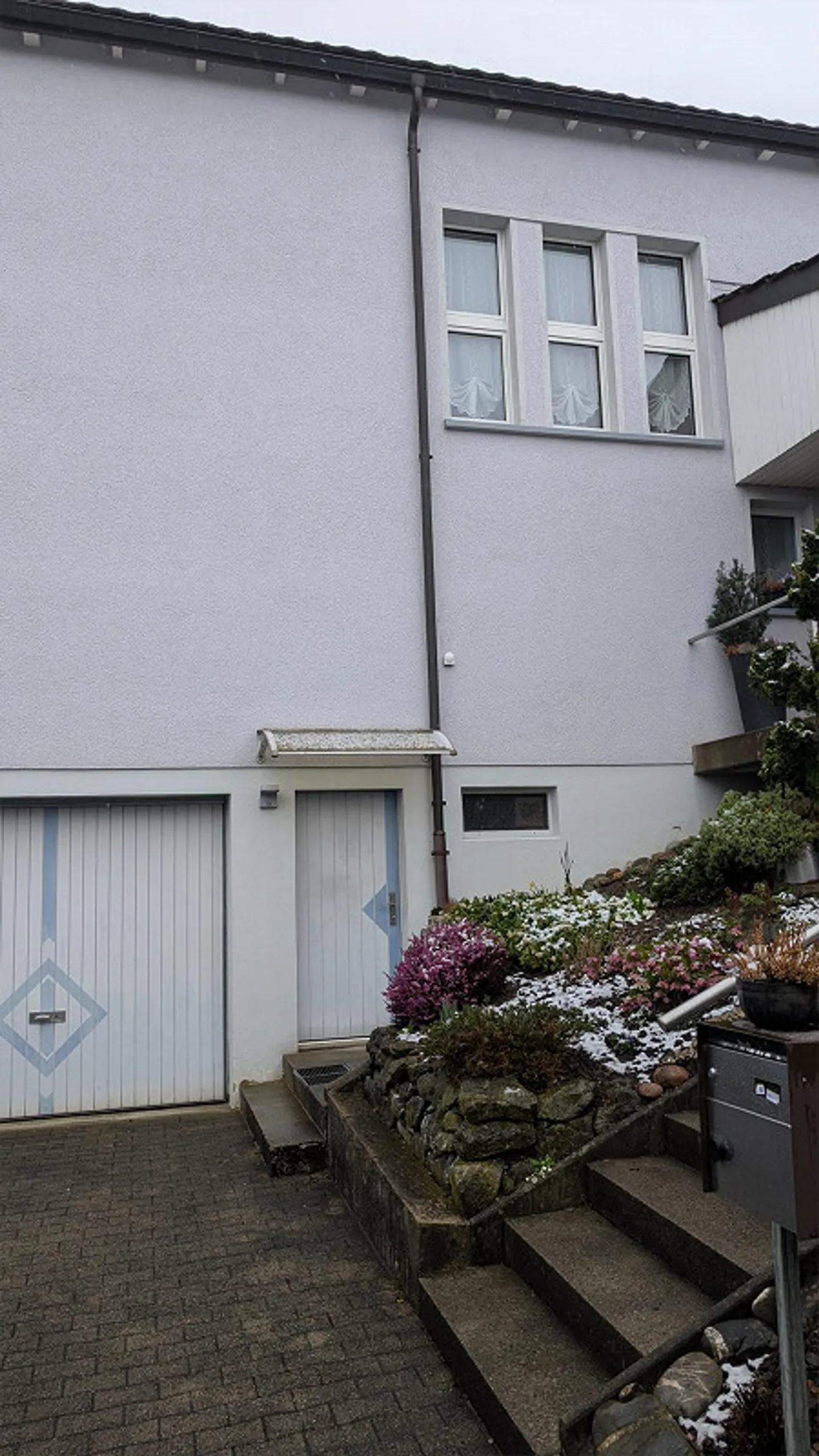 Detached 7-Room Family House - Photo 3 of 30