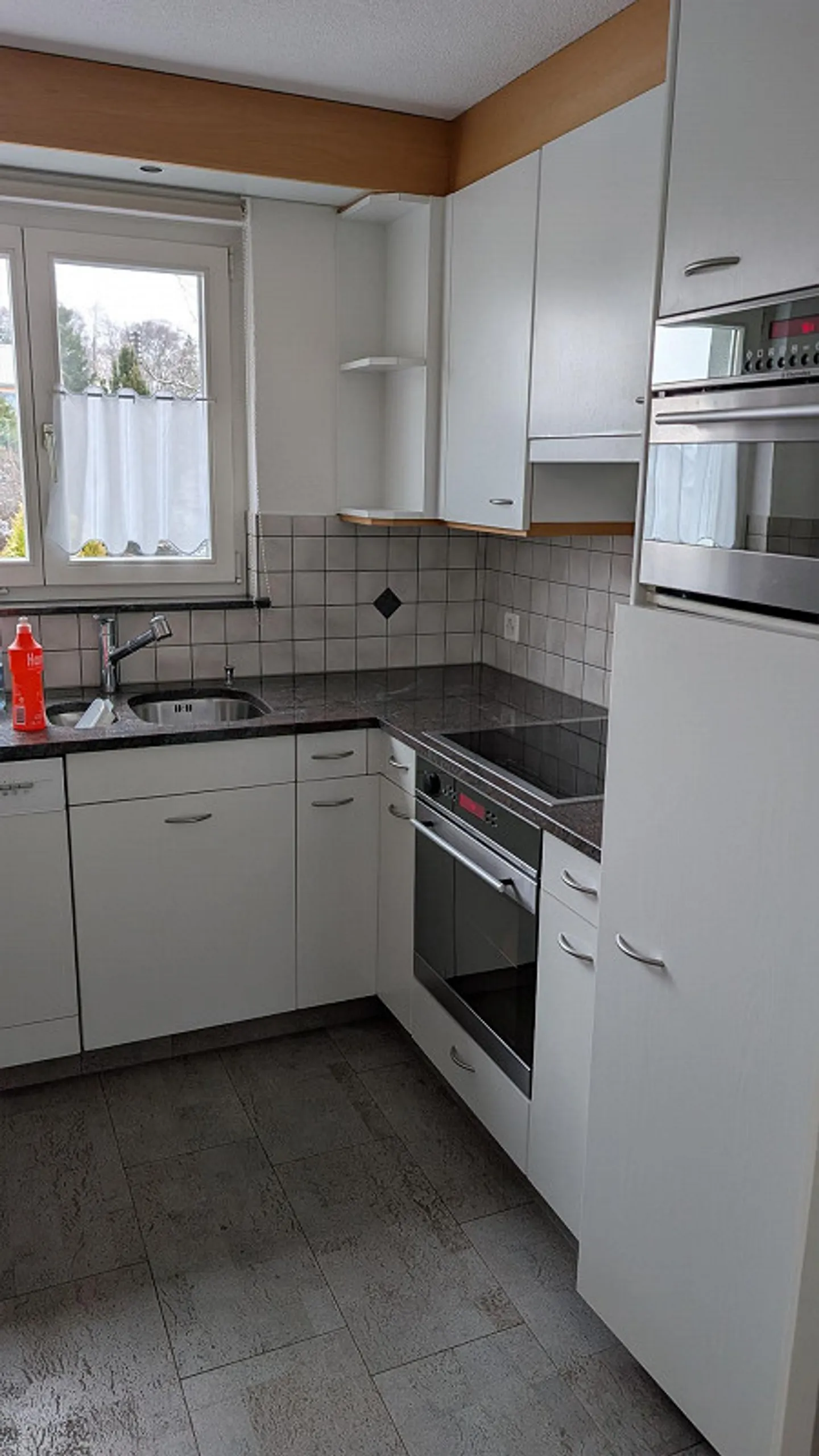 Detached 7-Room Family House - Photo 10 of 30