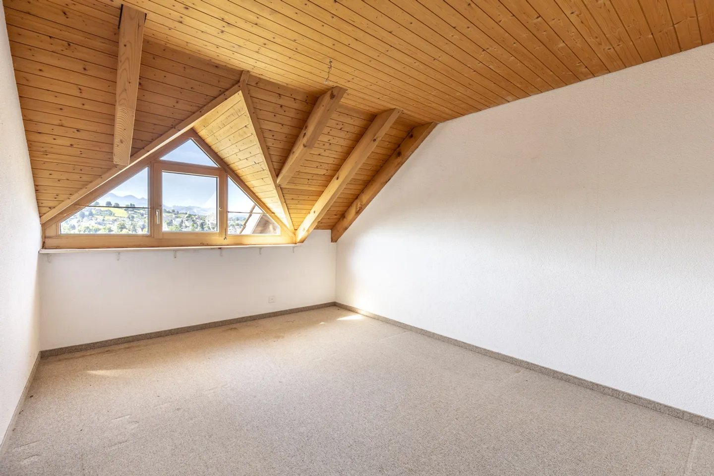Sunny and Nature-Friendly Home with a View - Photo 4 of 9