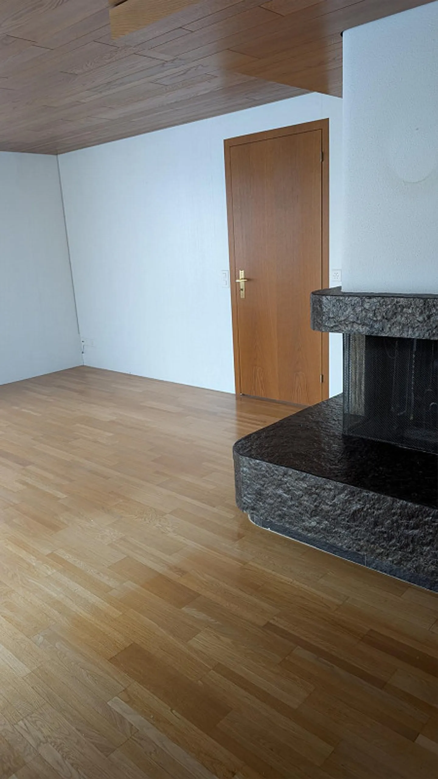 Detached 7-Room Family House - Photo 18 of 30