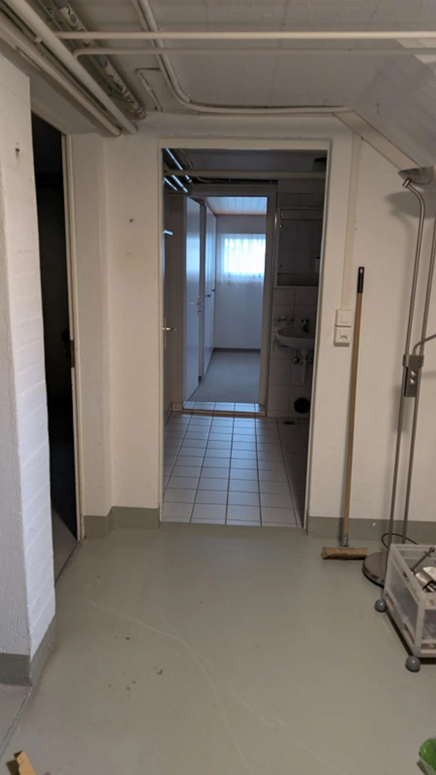 Detached 7-Room Family House - Photo 21 of 30