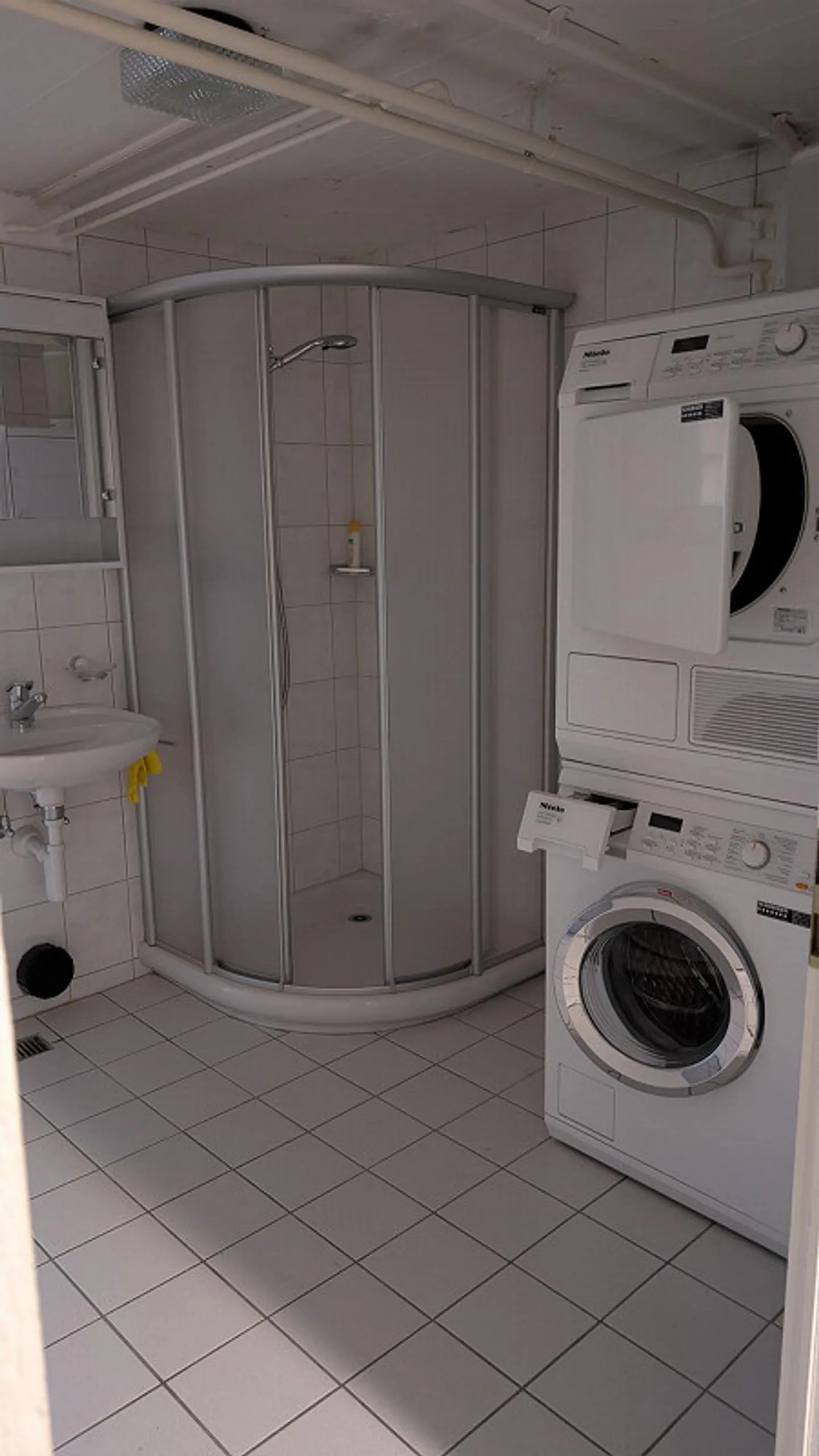 Detached 7-Room Family House - Photo 24 of 30