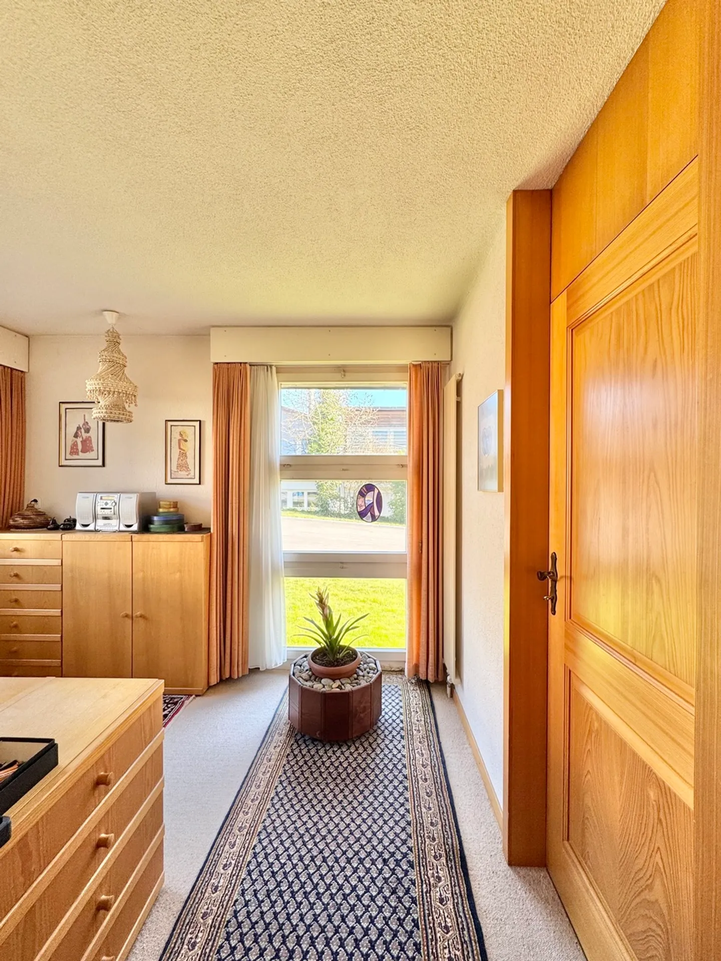 6.5 Room Bungalow - sunny, large garden - Photo 7 of 12