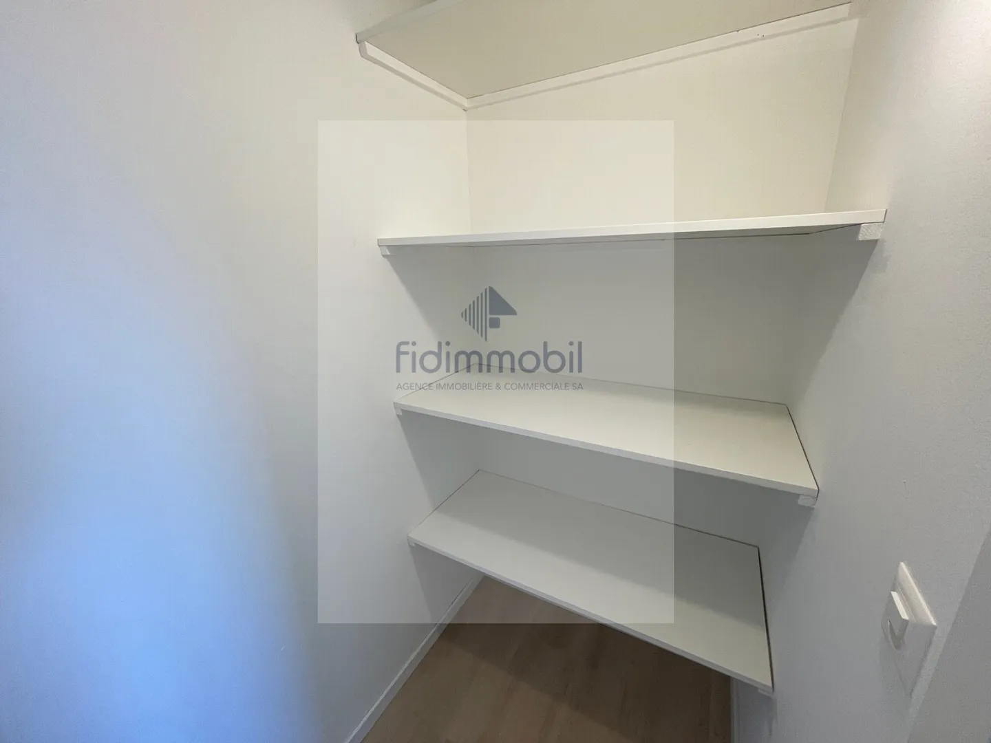 Appartement avec 3 pièces entièrement rénové - Photo 5 sur 8