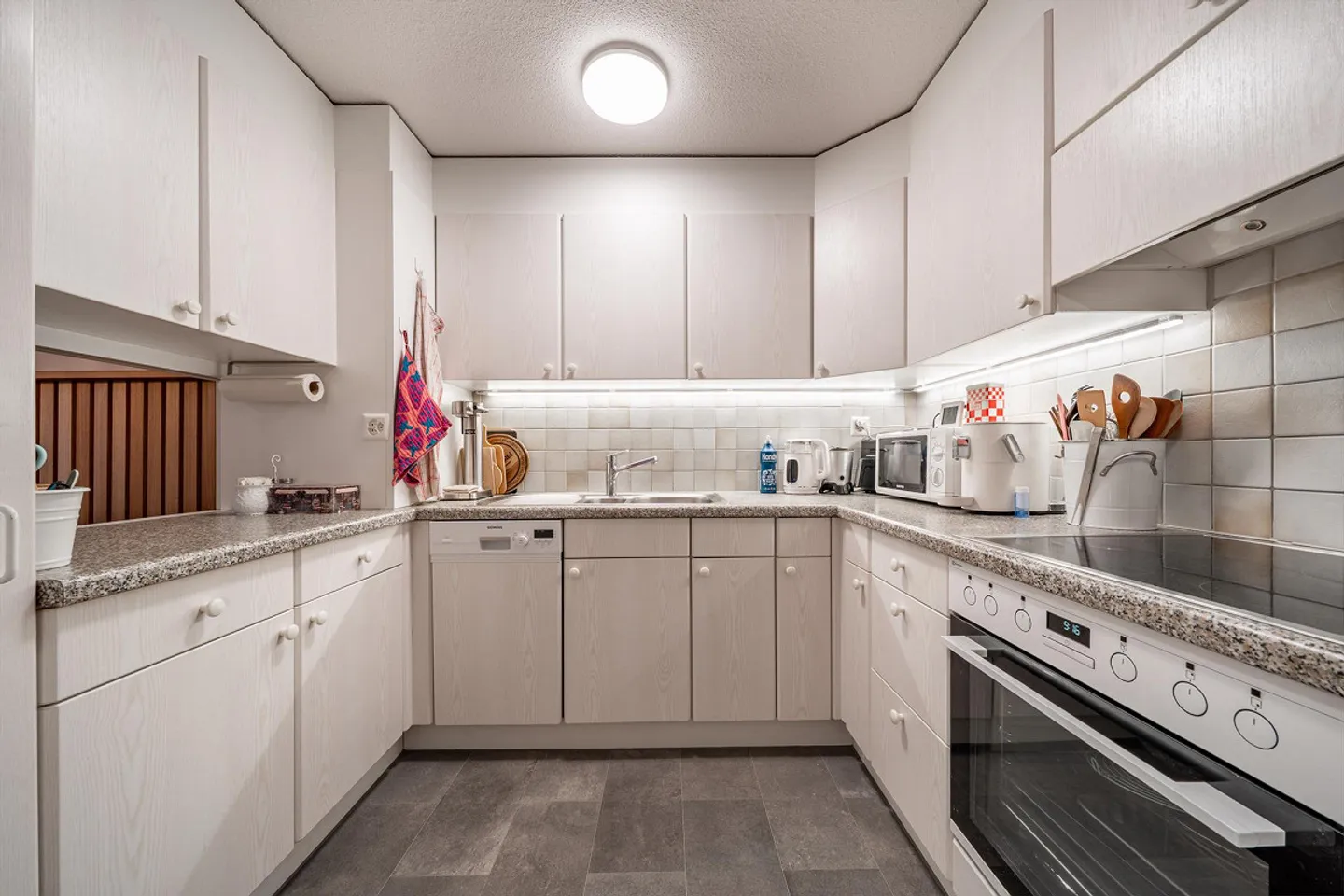 Cozy living in the middle of Willisau town - Photo 5 of 8