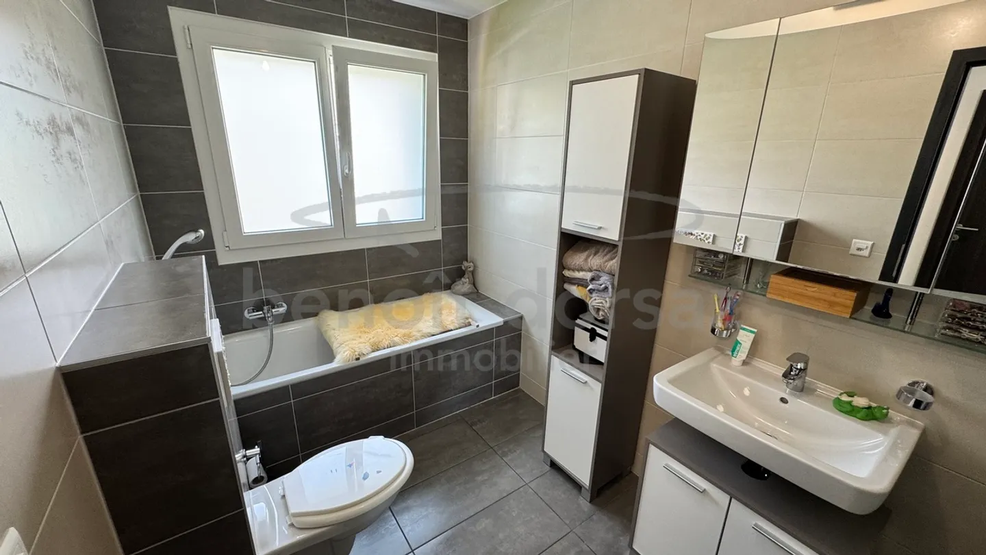 Geräumiges Penthouse mit Terrassen - Foto 6 von 9