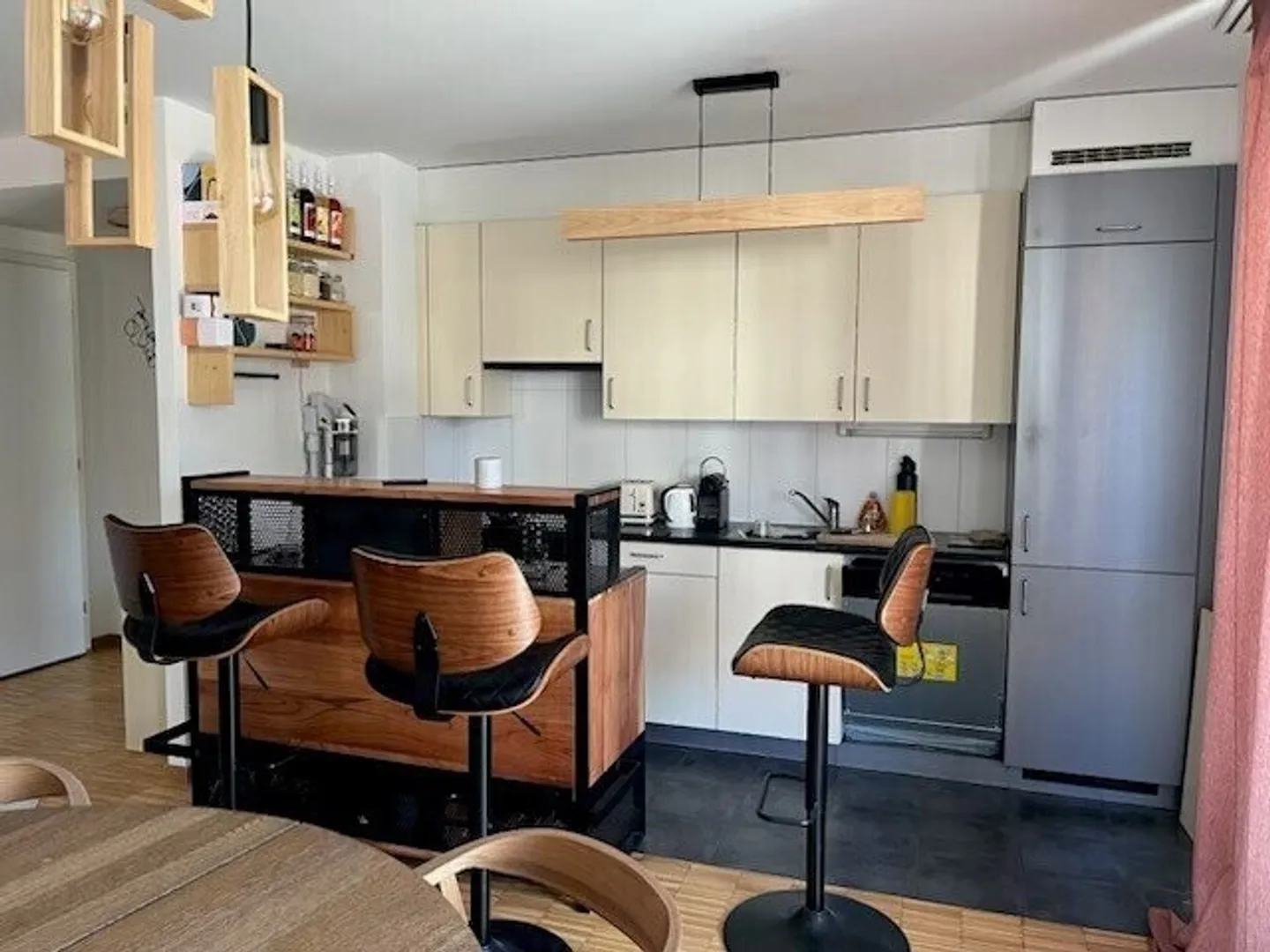 Apartment for rent - Photo 1 of 4