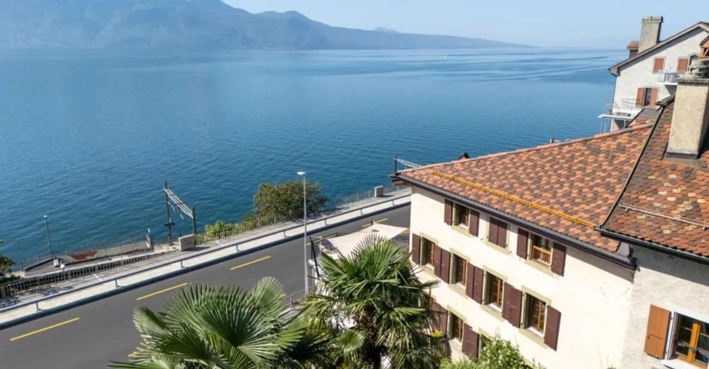 Ein charaktervolles Dorfhaus mit Blick auf den See - Foto 4 von 12