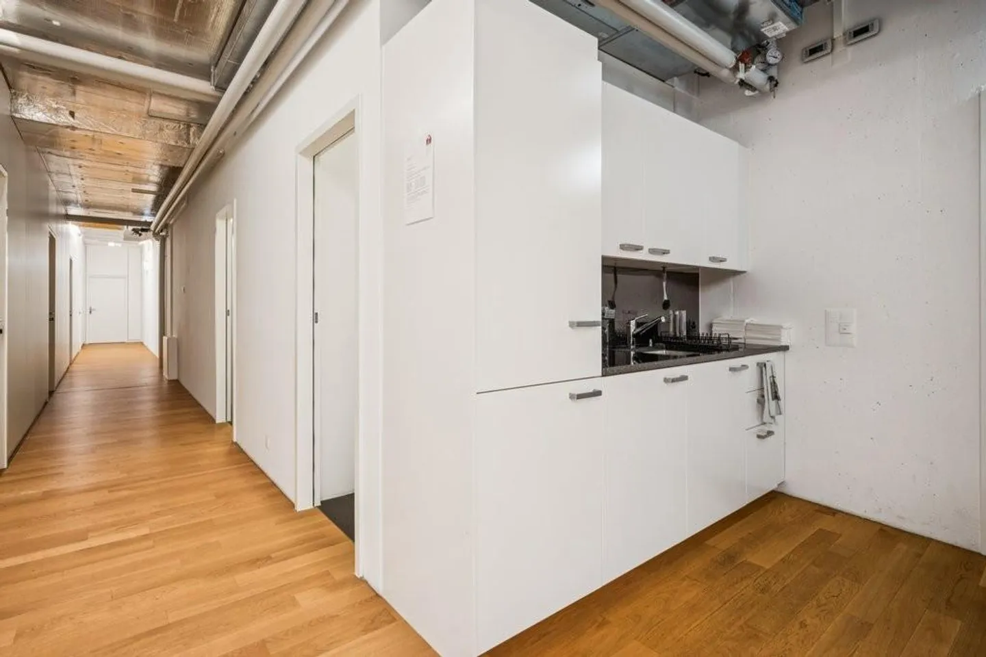 Moderne Bürofläche im Limmat Tower - Foto 4 von 10