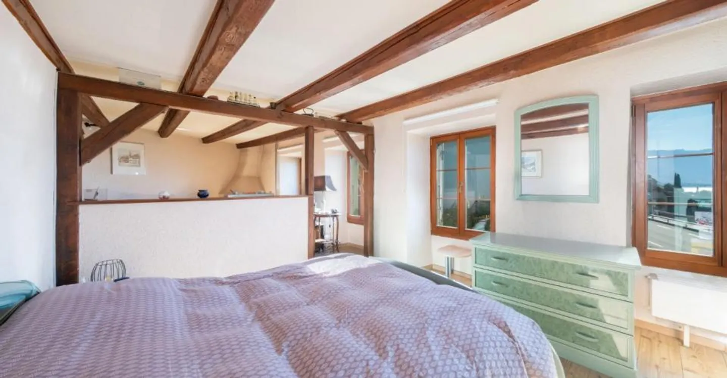 Ein charaktervolles Dorfhaus mit Blick auf den See - Foto 11 von 12