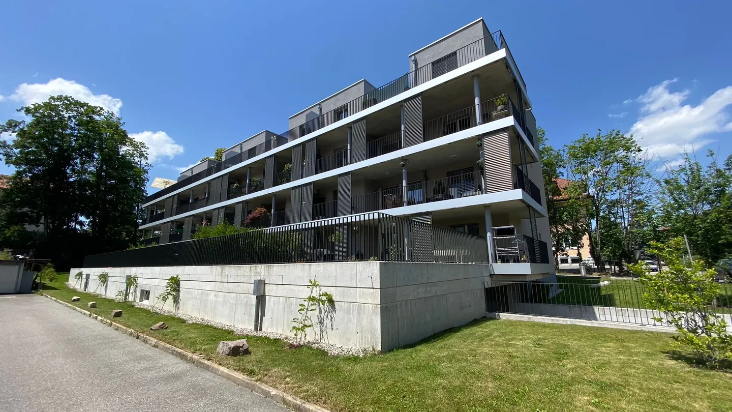 Immeuble Moderne avec Vue Époustouflante - Photo 1 sur 1