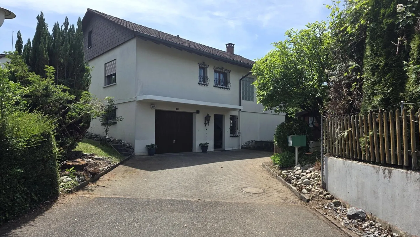 Arriver - Se sentir bien - Profiter ! Maison individuelle de 5 ½ pièces à Seon - Photo 8 sur 8