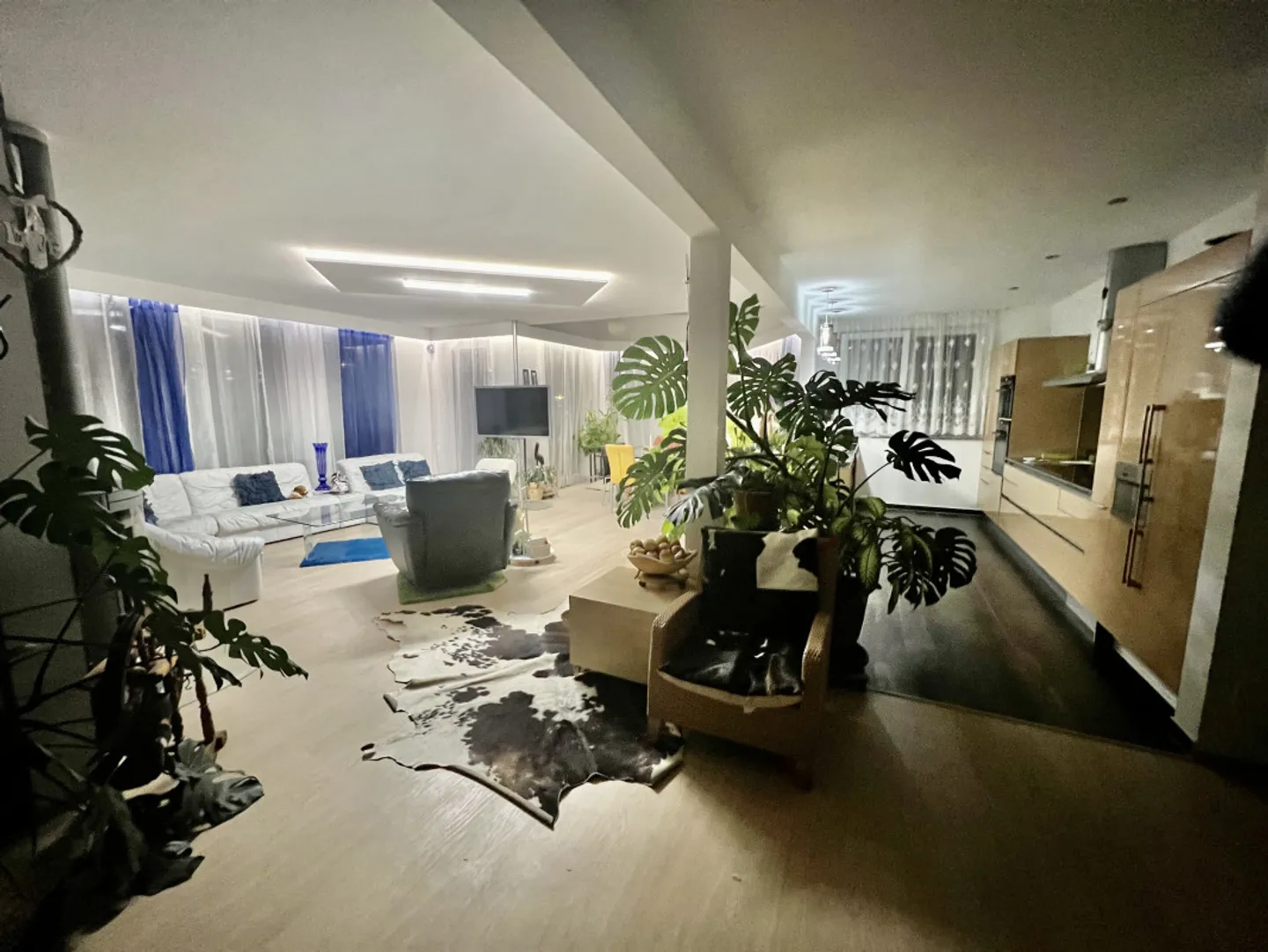 Villa familiale exceptionnelle avec piscine - Photo 1 sur 8