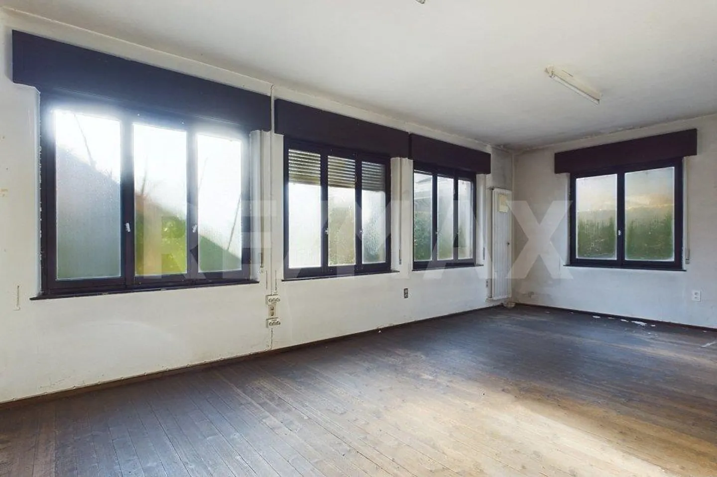 Casa plurifamiliare con possibilità di ampliamento - Foto 2 di 13